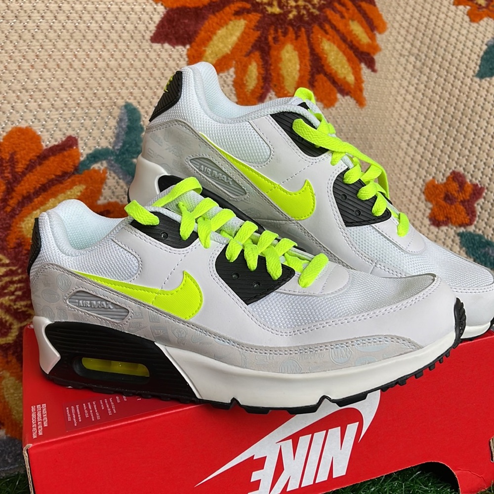 Nike Air Max 90 LTR Leather White Volt WMNS White/Volt-Black-Pure Platinum - Picture 8 of 16